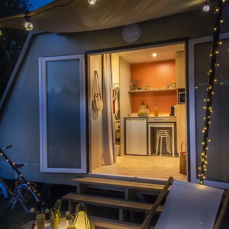 Campeggio International Glamping Di Bracciano